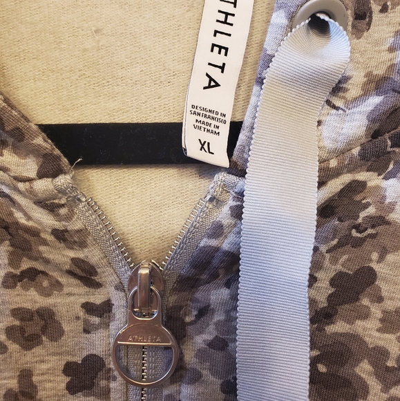 Athleta Balance Printed Sweatshirt Hoodie - Picture 2 of 9